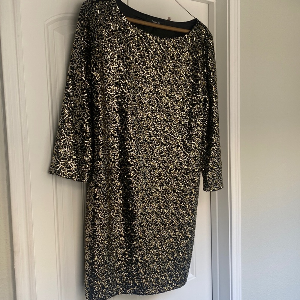 Tahari DAZZLE at holidays - Not true to size! black mini dress w gold sequins